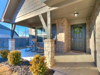 Stunning home in great neighborhood - 4