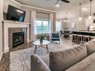 The 47th Street Retreat - 5