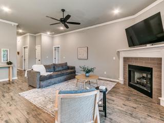 The 47th Street Retreat - 3