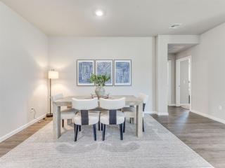 Modern Comfort in the Heart of Broken Arrow! - 7