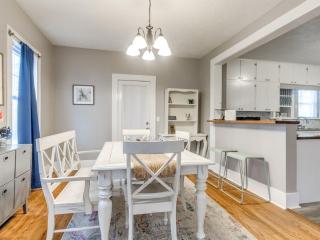 4BR for Rent in Edmond Near UCO Plus Hot Tub - 1