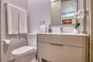 Modern One Rosebank Retreat 1-Bed Apartment - 1