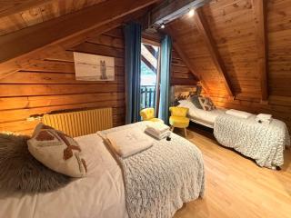 LE GRIZZLY Chalet en bois avec SPA Jacuzzi - 1