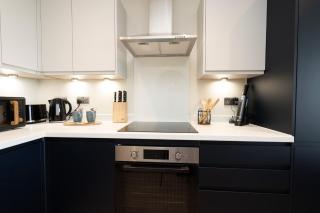 Church House Apartments By Guestz - 5