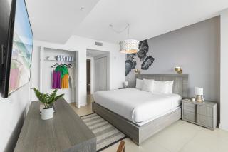 Dharma Home Suites Miami Beach at Monte Carlo - 6