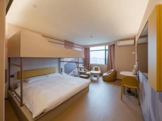 Hanting Express Hotel Shanghai International Tourism and Resorts Zone - 9