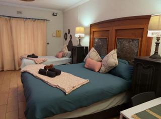 Rhodesdene Guesthouse - 7