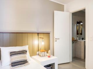 The Mykonist Merchia Beach Villas & Suites - 5