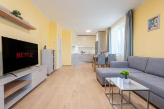 Jasmine 1 Bedroom Apartment with Free Parking - Varna City - 8