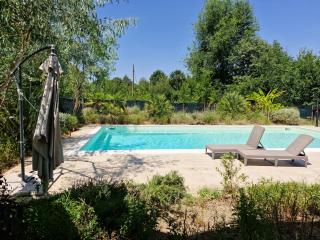 Private Pool Villa in the Heart of Motor Valley - 0
