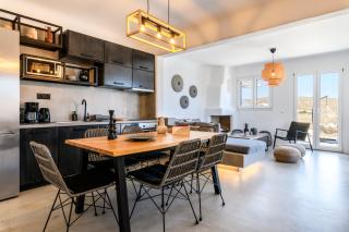 The Mykonist Merchia Beach Villas & Suites - 2