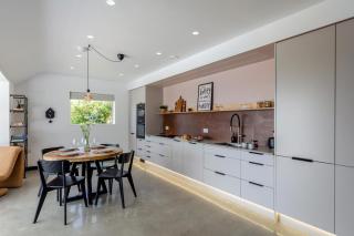 2 Bed in Mount oc-t44755 - 5