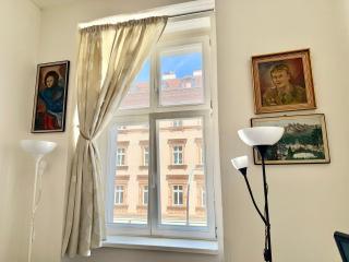 The Nest - Urban Loft Studio in Karlin - 2