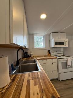 Shore Acres -Cabin 4 Lakeview - 4