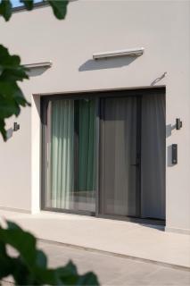 ŌMNIMI Signature Living - 9
