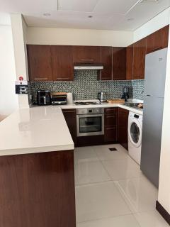 Spacious 3-Bedroom Apartment with Sea & City Views - 1