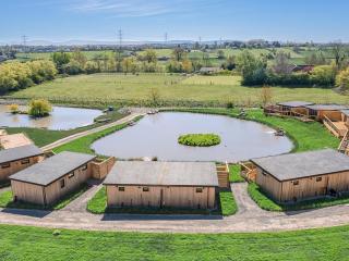 Lovebird Lodge - Uk51939 - 9