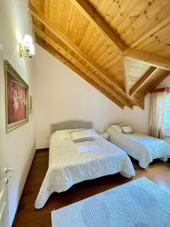 Tre Bujtinat, 4 Bedroom Villa - 4