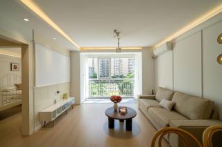 Yidu Home-Near People's Square, Nanjing Road Pedestrian Street & Subway Credit Cards OK - 5