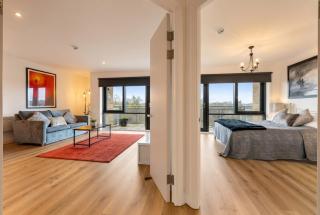 The Olive Tree with balcony and parking - 3