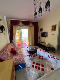 Sahl Hasheesh arabian stile pools view apartment with private beach - 9