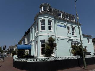 Belgravia Holiday Apartments - 6