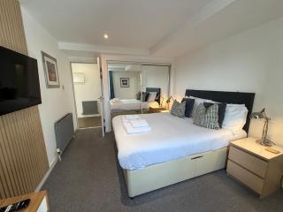 Principal Apartments - Clyde Waterfront Apartments - 5