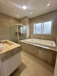Casa de Alto Padrão com Piscina e Área Gourmet - 6