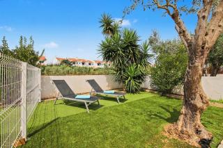 Great House By The Beach - 0