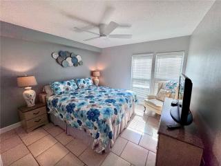 2BR/2BA condo Sienna Park - 8