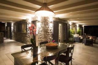House Sleeps 6 with Private Pool - 5