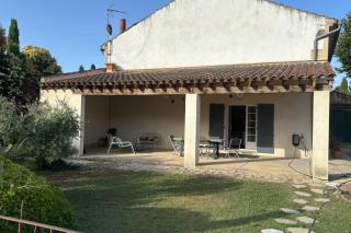 Beautiful Provençal farmhouse with swimming pool - 0