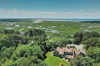Sunroom Mins to Beaches Views of Marsh - Eastham - 0