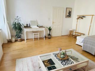 Apartment with 2 bedrooms and a small living room - 9