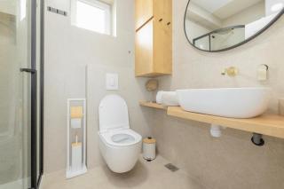 Korina "Sea View Apartment" - 1