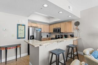 Waters Edge 507 - 6