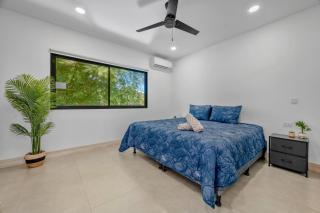 4BR Retreat w Saltwater Pool Walk to Beach and Town - 2