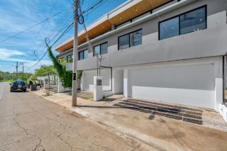 4BR Retreat w Saltwater Pool Walk to Beach and Town - 8