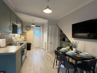 Modern 3BR home in Cumbernauld - 4