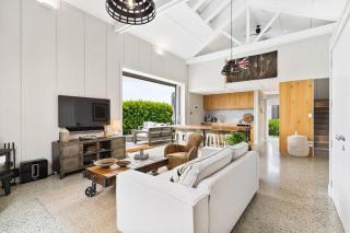 The Boat House - Rustic Luxury in Matakana - 5
