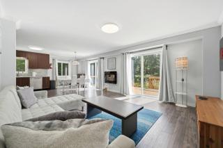 A Frame cottage 1 min from Beach BBQ and Firepit - 4