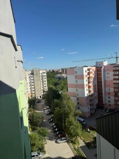Трикімнатна дворівнева квартира в новобудові - 2