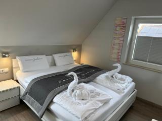 Ferienhaus Zerhusen 1 - Ferienwohnung im Herzen der Insel - 1