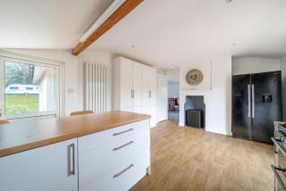 East Sussex rural hideaway with private hot tub & garden - 3