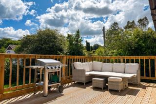 East Sussex rural hideaway with private hot tub & garden - 9