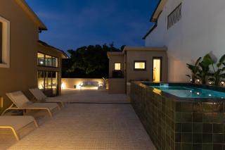Canopy House by Portgual Active I Heated Pool - 6