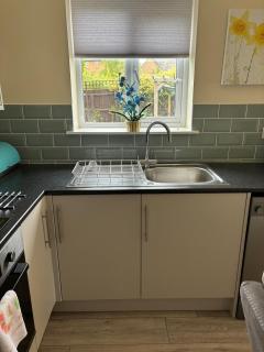 Cosy self-contained garden apartment - 4