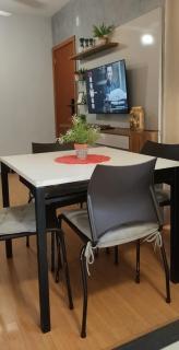APTO, 2/4, 2 ar-condicionados e bem localizado. - 5