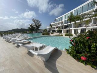 Luxury Coastal Retreat with Jacuzzi 8 min to Beach - 0
