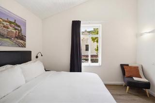 City Port Hotel by Sea N Rent - 4